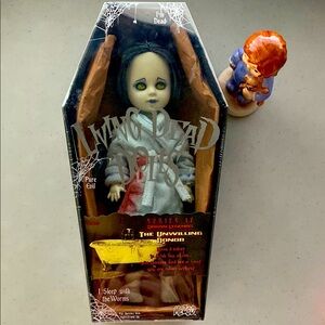 Living Dead Dolls Series 17 Urban Legends The Unwilling Donor